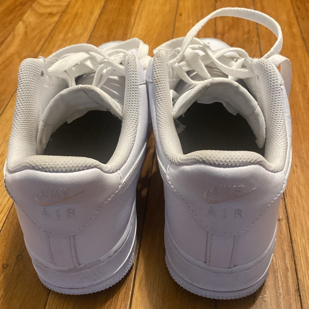 Nike Air Force 1 White Athletic Shoes - Picture 7 of 8